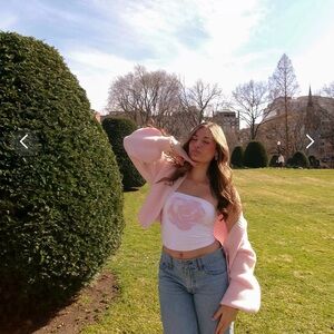 Edikted Sabrina Chunky Knit Cropped Cardigan Pink